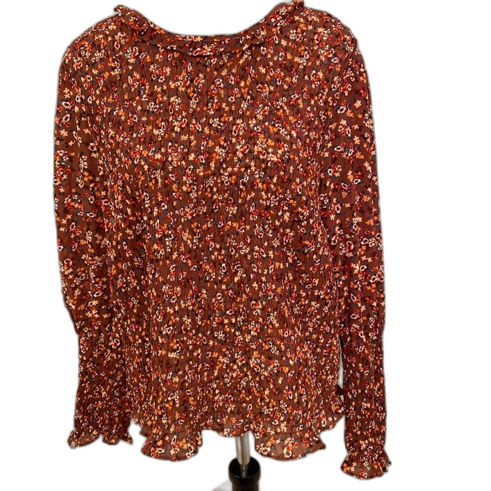 Terra and Sky floral top Size L